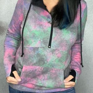 Michelle Mae Pullover EUC